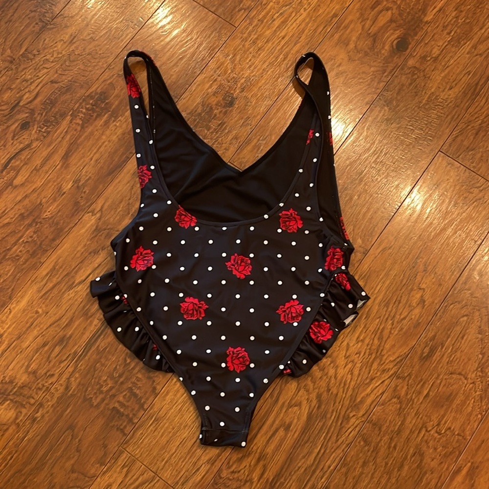 NWT’s Motel Rocks Kiki Swimsuit In Cuban Rose Red Black & White Polka Dot L - Picture 7 of 12